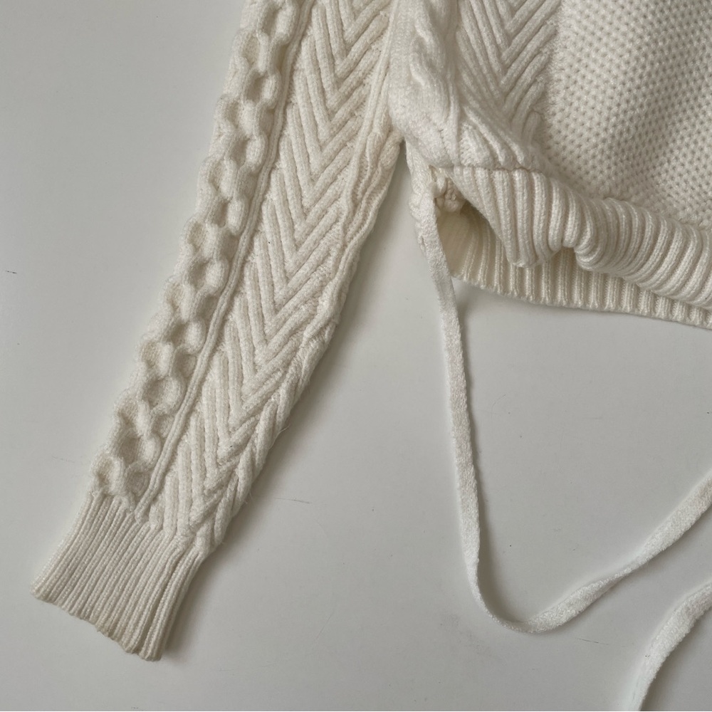 YesStyle Two Piece Knit Crop Long Sleeve Sweater Top in Ivory, Size XS/S - Picture 10 of 12